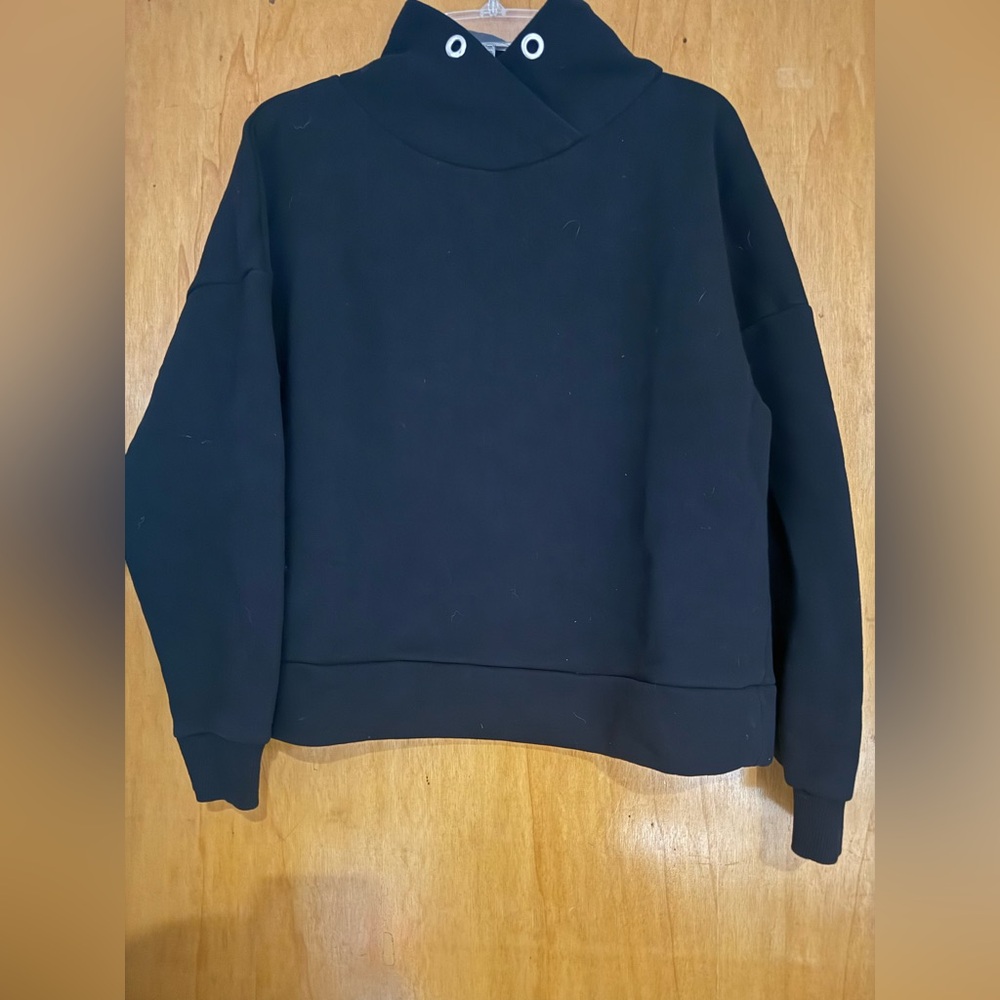 Banana Republic Cowl Neck Sweatshirt in black!